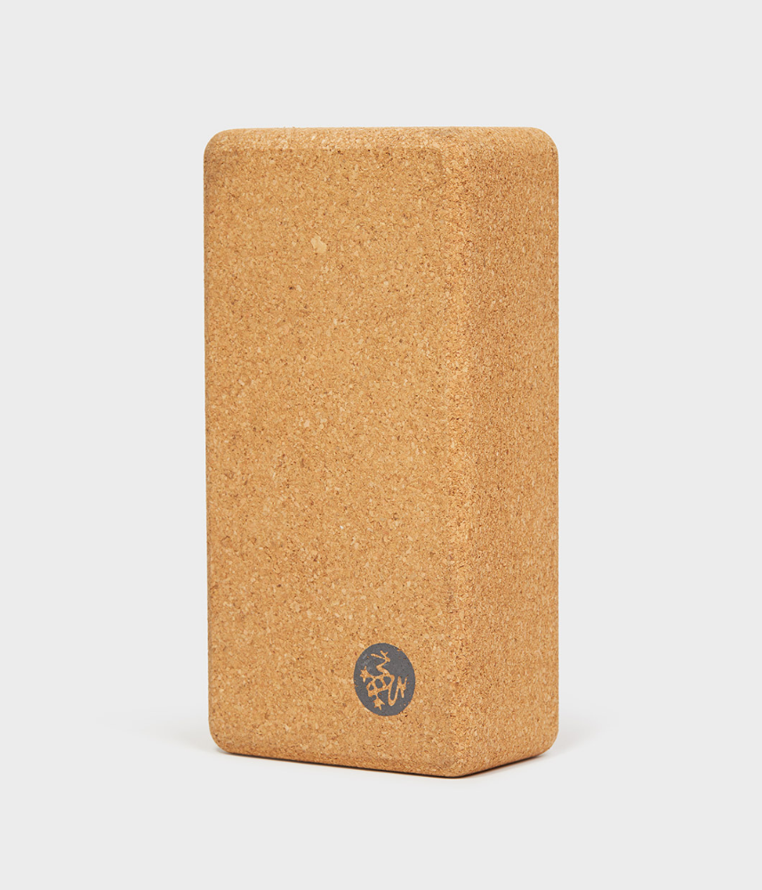 Gạch tập yoga Manduka chất liệu bần, kích thước nhỏ